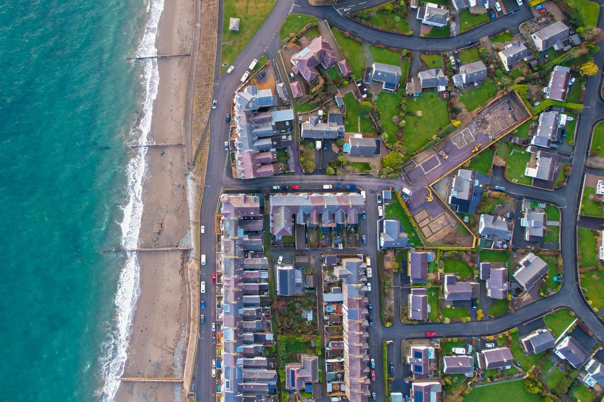 Glan Y Mor, Sleeps 20, 8 Bedrooms, 8 Bathrooms, Seafront, Criccieth Exterior foto